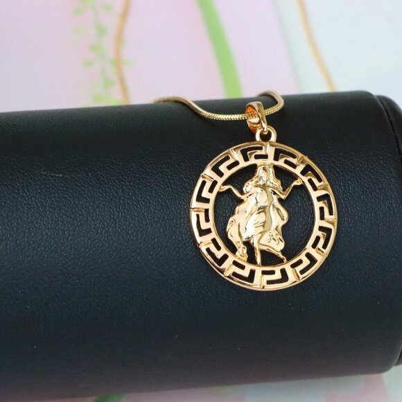 "Virgo Zodiac Pendant in Elegant Rose Gold with Fine Brass Craftwork, XPPT1333 - Picture 6 of 13